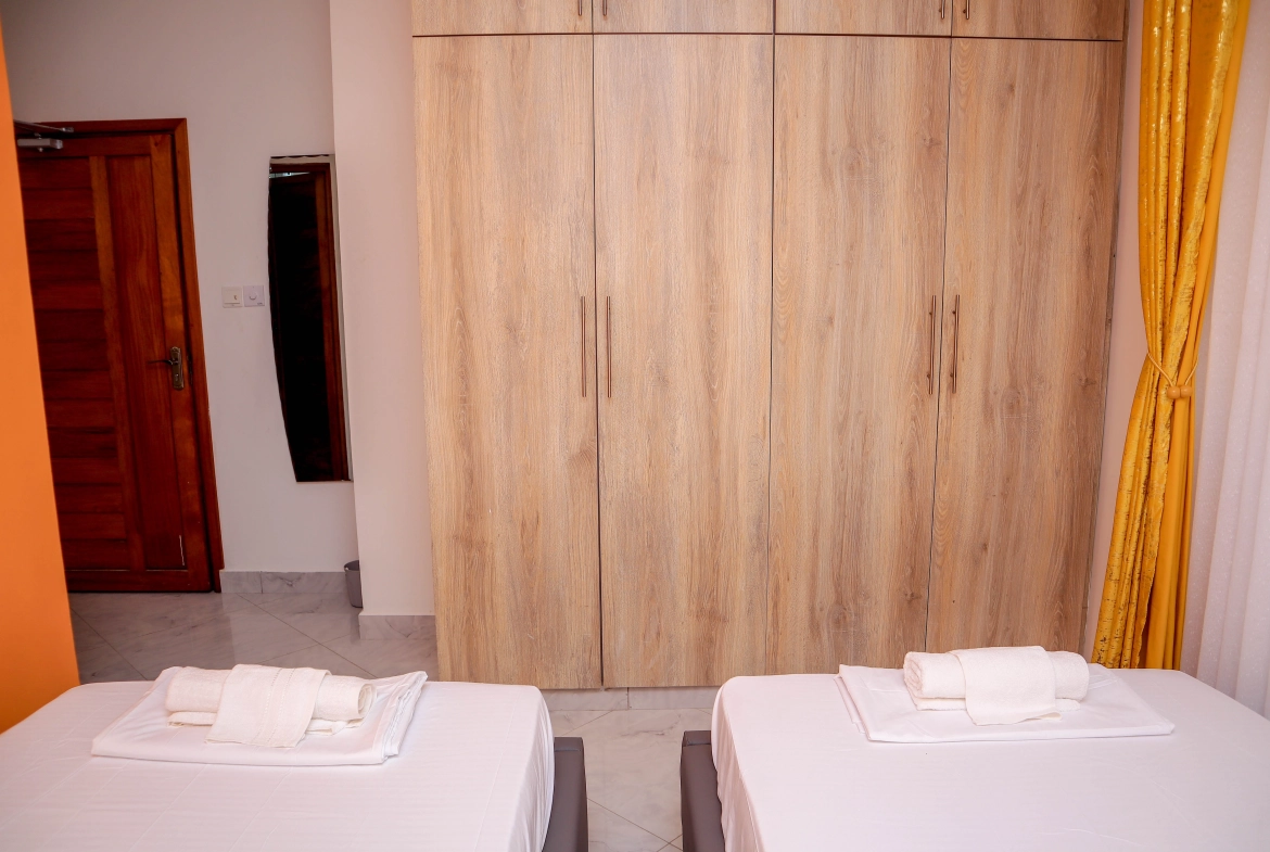Fully Furnished 3-Bedroom Apartment – Goldcrest, Nyali – photo 7